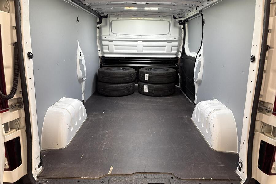 Nissan NV300 vaihtoauto