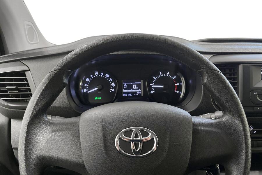 Toyota Proace Verso vaihtoauto