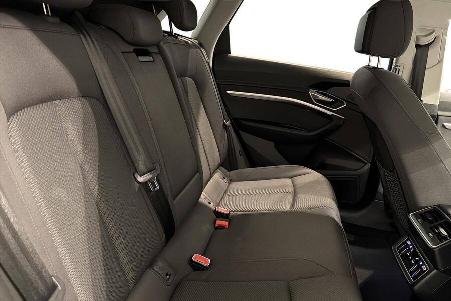 Audi Q8 e-tron vaihtoauto