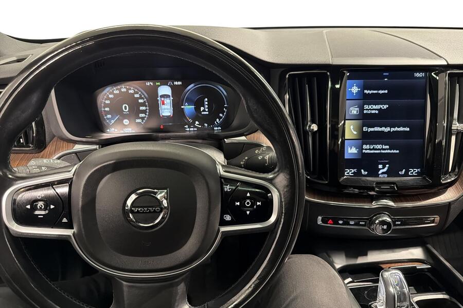 Volvo XC60 vaihtoauto