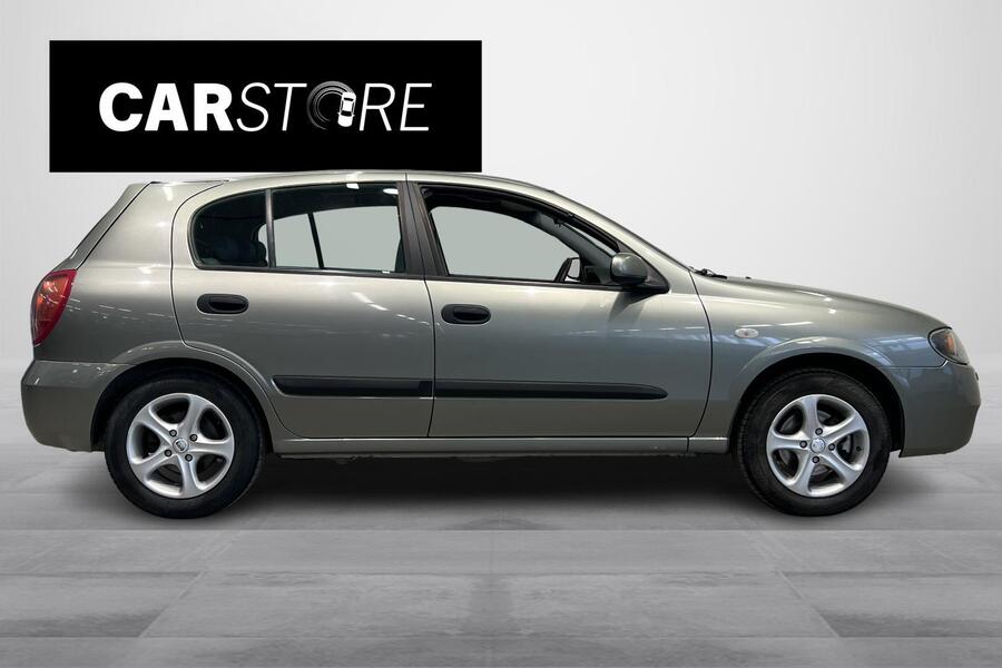Nissan Almera vaihtoauto