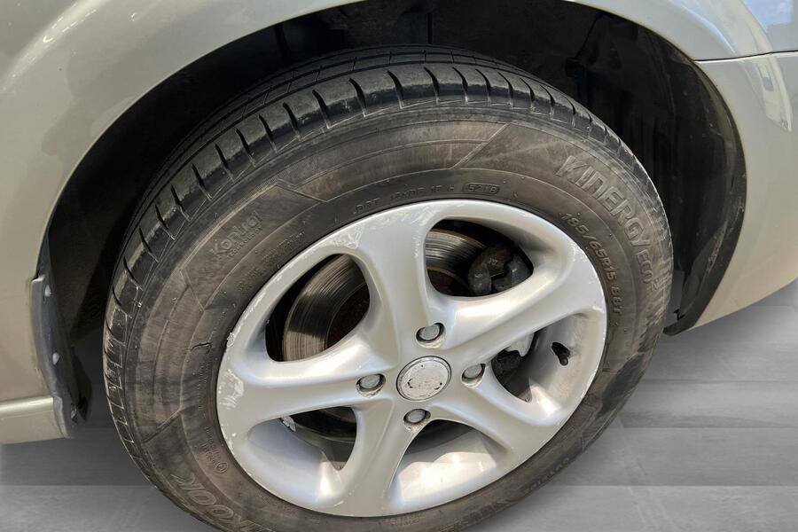 Nissan Almera vaihtoauto