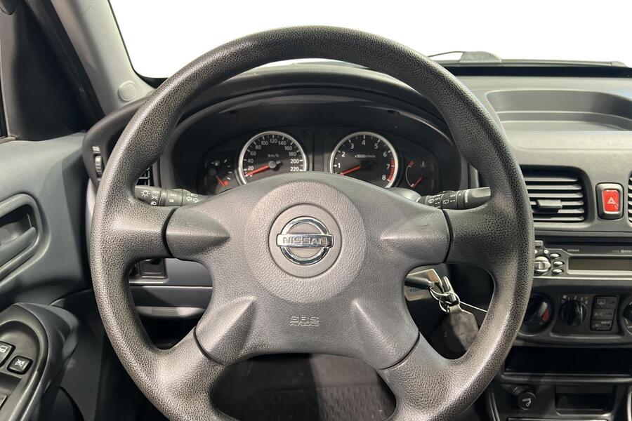Nissan Almera vaihtoauto