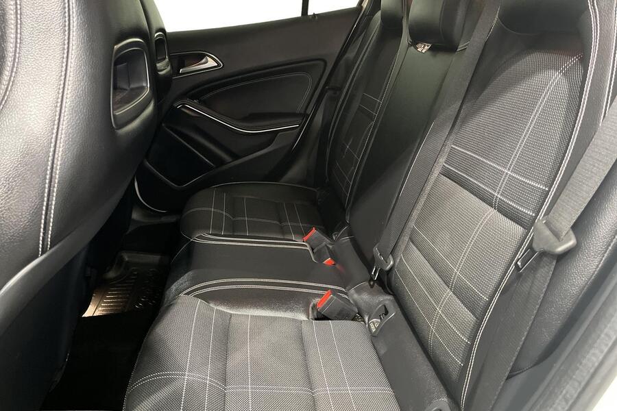 Mercedes-Benz GLA vaihtoauto