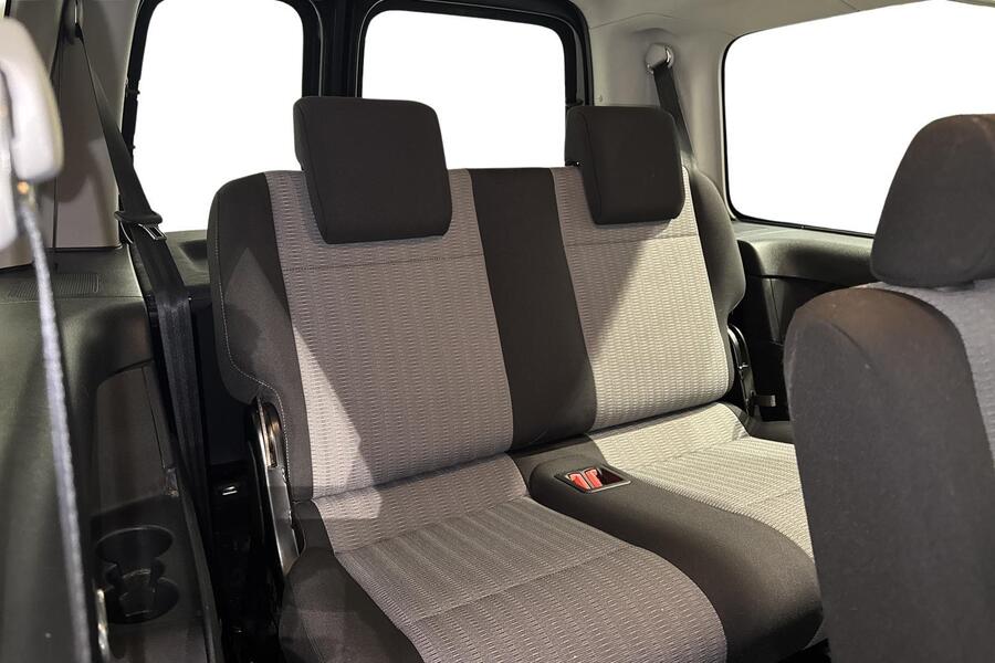 Volkswagen Caddy Maxi vaihtoauto