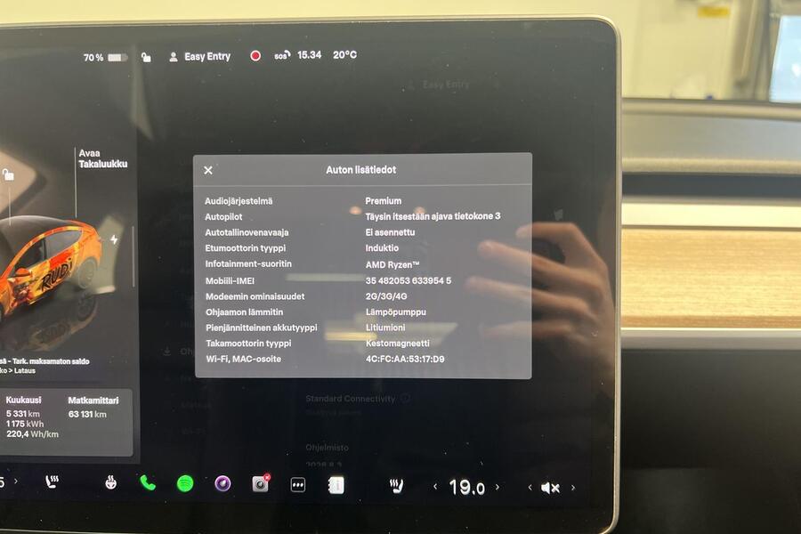 Tesla Model 3 vaihtoauto