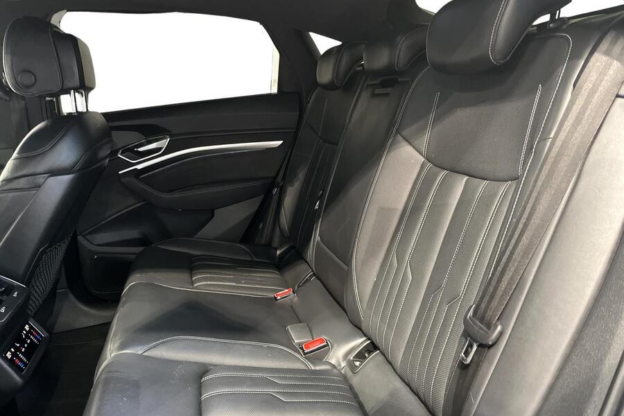 Audi e-tron vaihtoauto