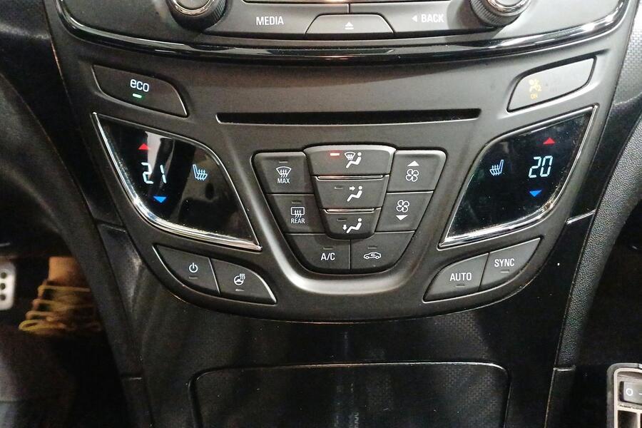 Opel Insignia vaihtoauto