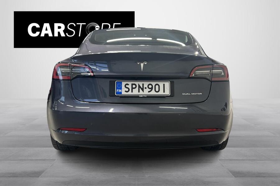 Tesla Model 3 vaihtoauto