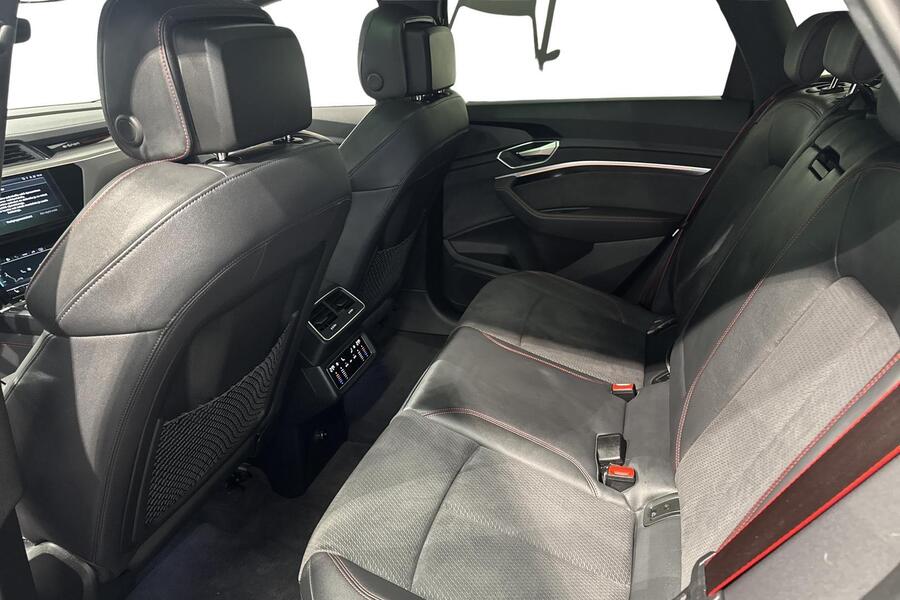 Audi Q8 e-tron vaihtoauto