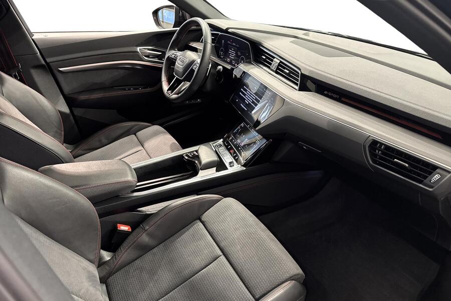 Audi Q8 e-tron vaihtoauto