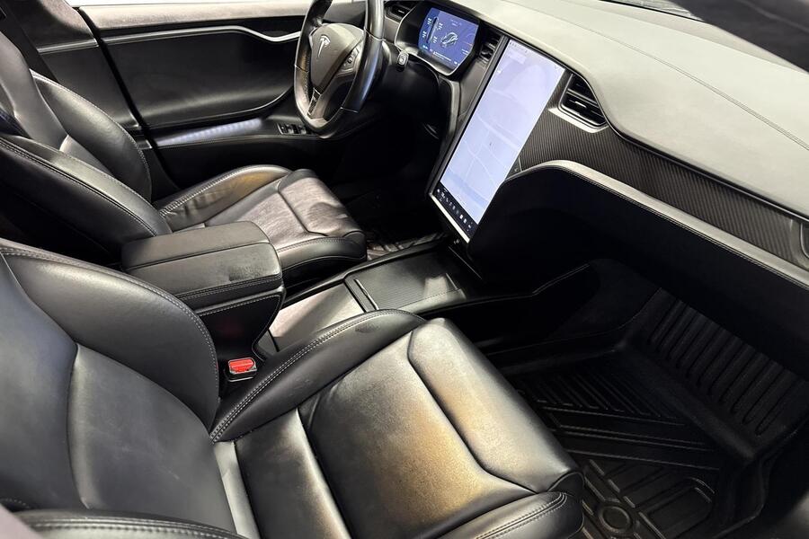 Tesla Model S vaihtoauto