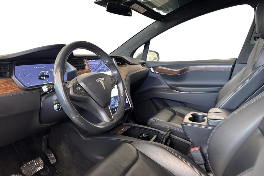 Tesla Model X vaihtoauto