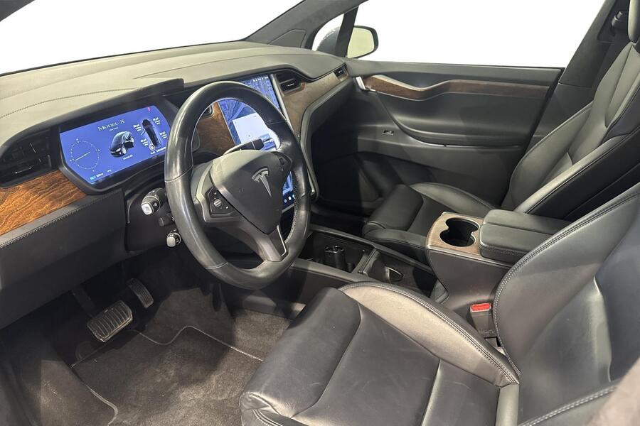 Tesla Model X vaihtoauto