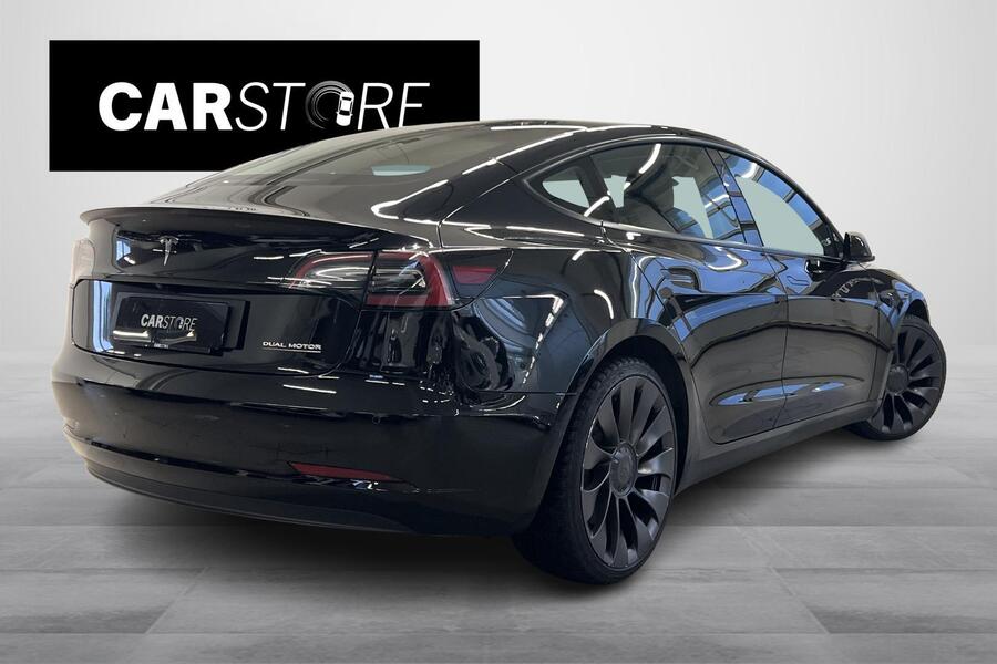 Tesla Model 3 vaihtoauto