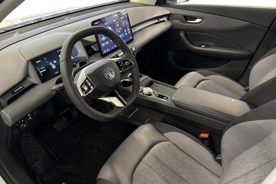 MG MGS5 EV vaihtoauto