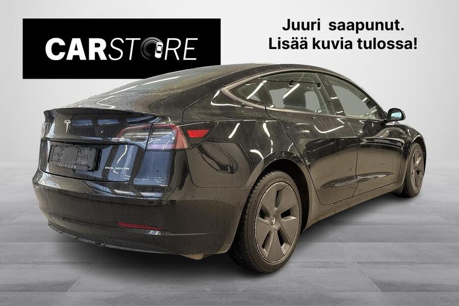 Tesla Model 3 vaihtoauto