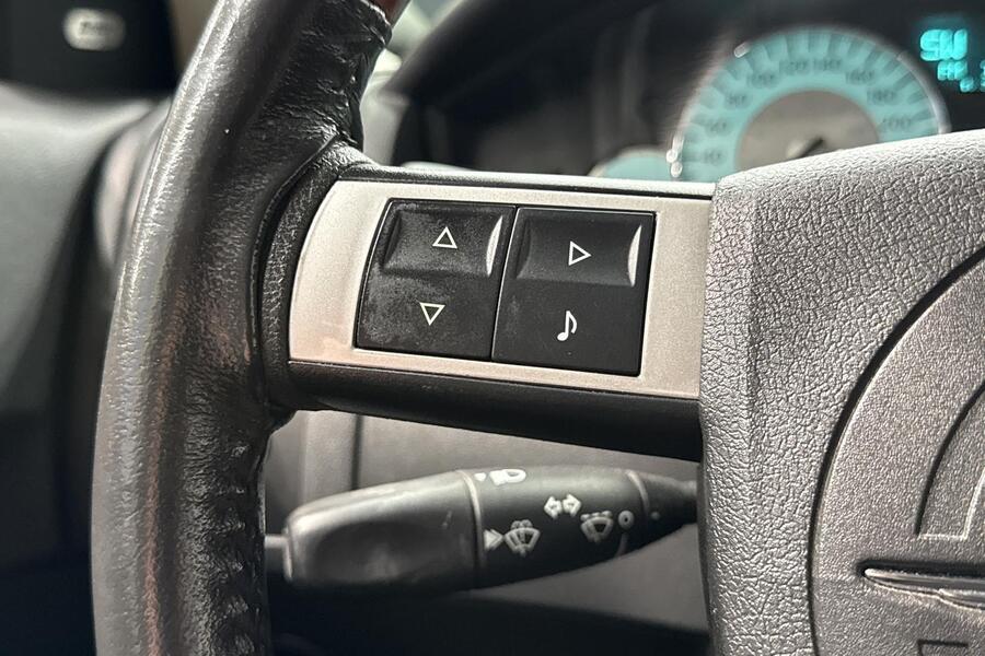 Chrysler 300C vaihtoauto