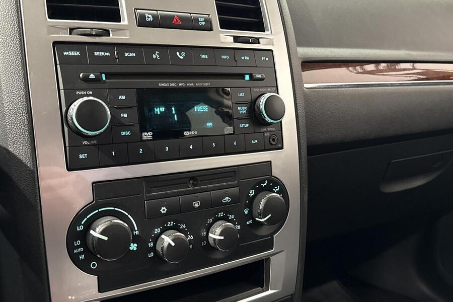 Chrysler 300C vaihtoauto