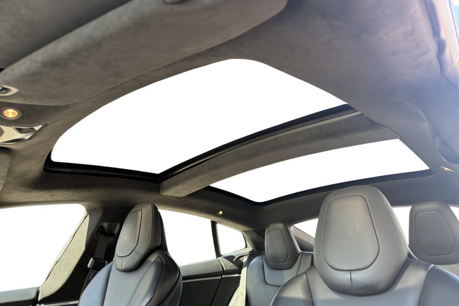 Tesla Model S vaihtoauto