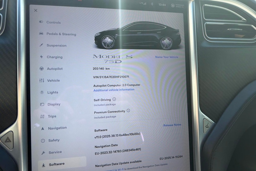 Tesla Model S vaihtoauto