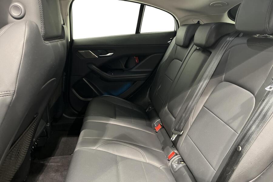 Jaguar I-PACE vaihtoauto