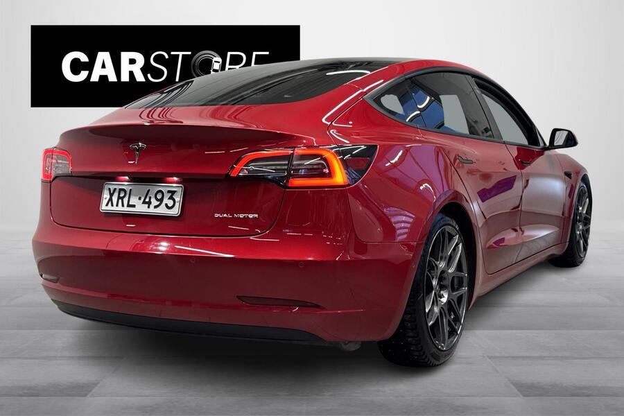 Tesla Model 3 vaihtoauto