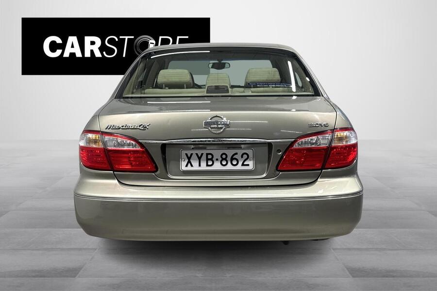 Nissan Maxima vaihtoauto