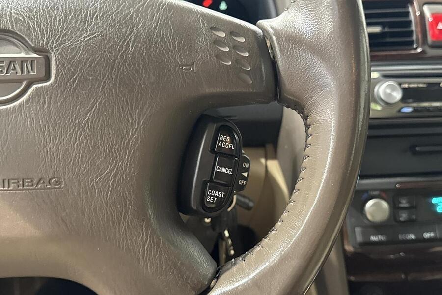 Nissan Maxima vaihtoauto