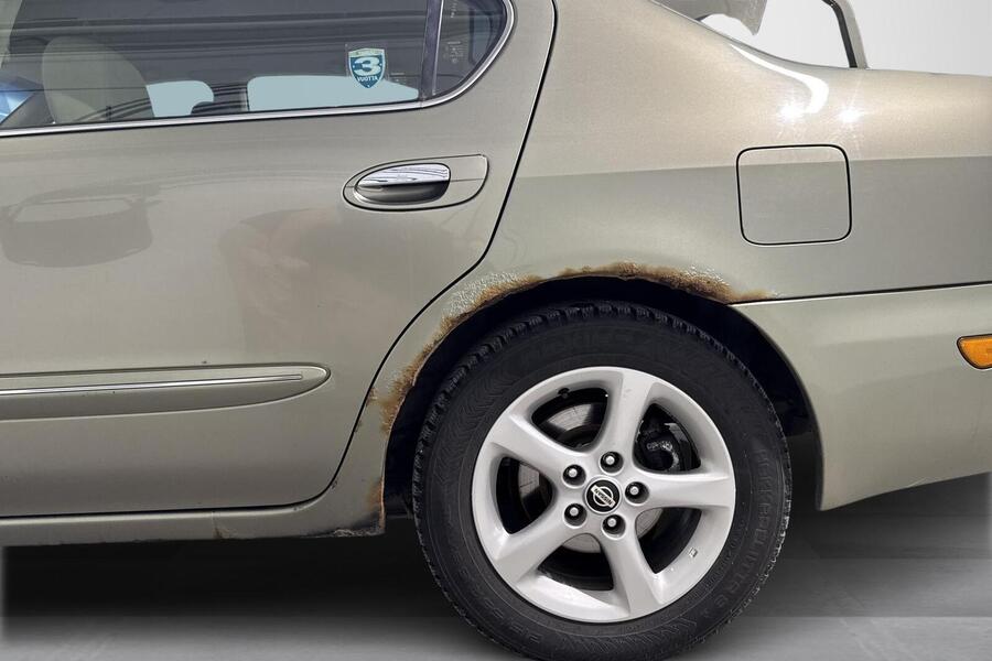 Nissan Maxima vaihtoauto