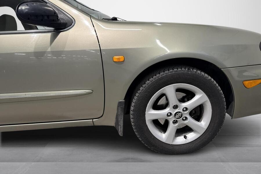 Nissan Maxima vaihtoauto