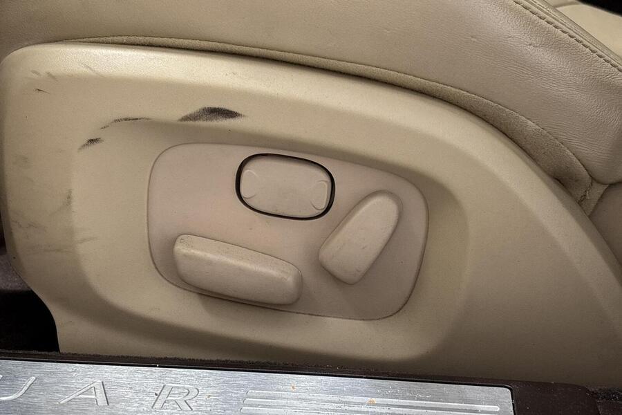 Jaguar XF vaihtoauto