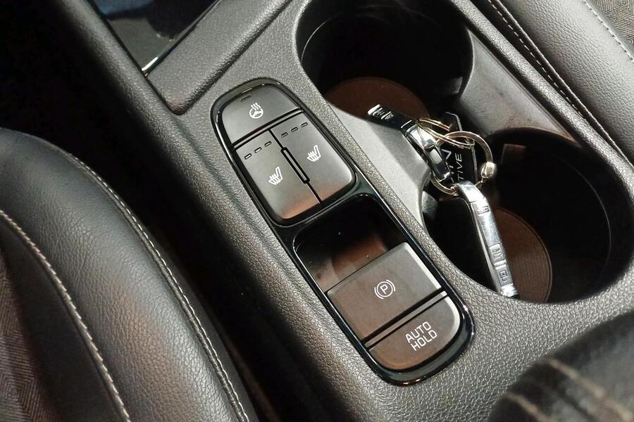 Kia Niro plug-in vaihtoauto