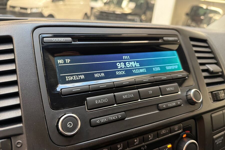 Volkswagen Caravelle vaihtoauto