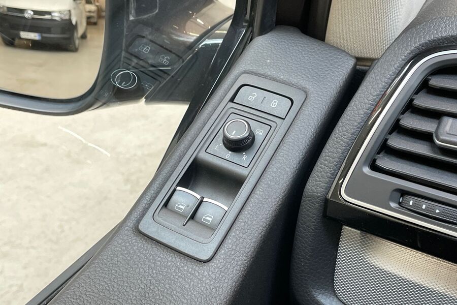 Volkswagen Multivan vaihtoauto