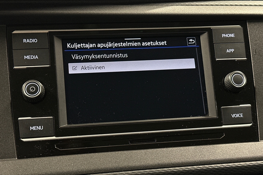 Volkswagen Caravelle vaihtoauto