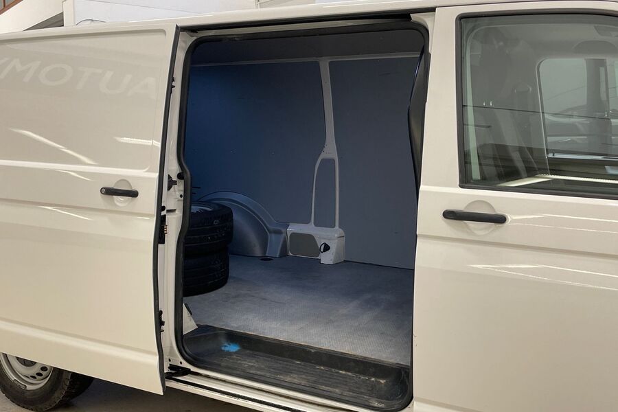 Volkswagen Transporter vaihtoauto