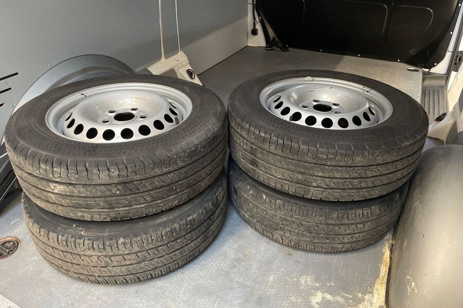 Volkswagen Transporter vaihtoauto