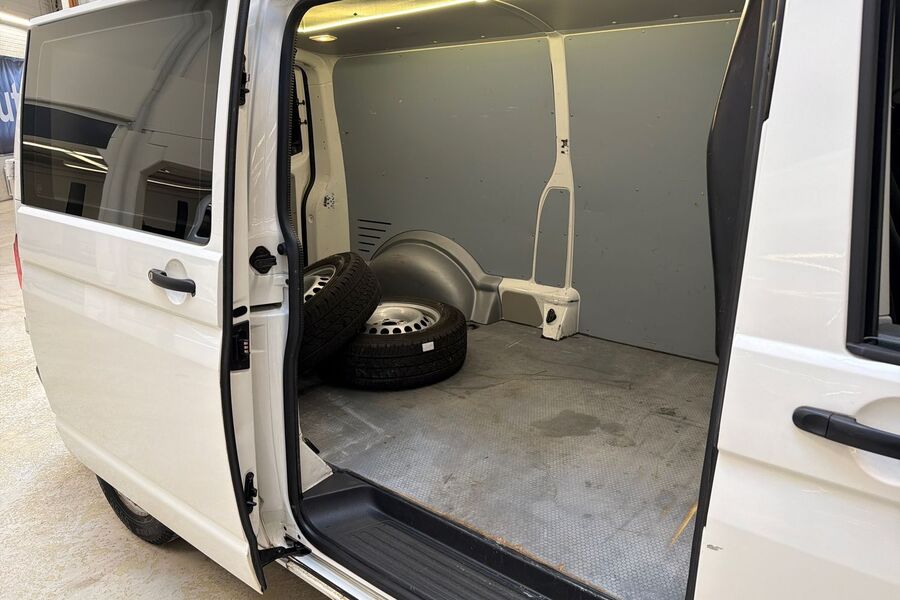 Volkswagen Transporter vaihtoauto