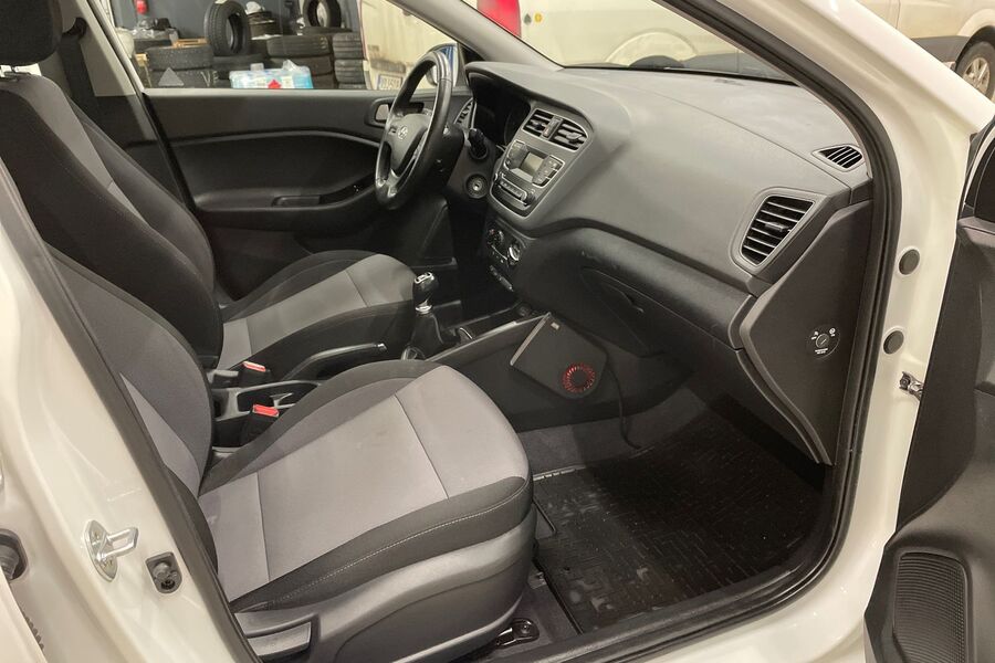 Hyundai i20 Hatchback vaihtoauto