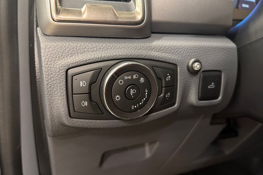 Ford Ranger vaihtoauto