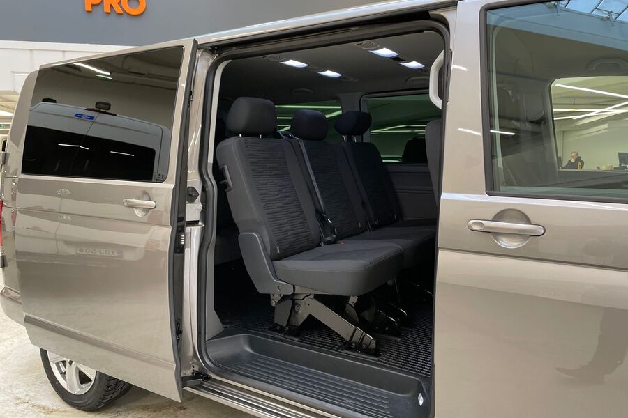 Volkswagen Caravelle vaihtoauto