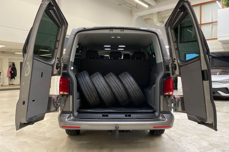 Volkswagen Caravelle vaihtoauto