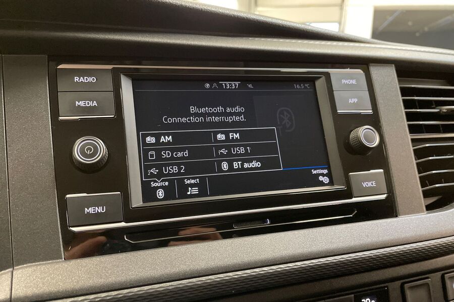 Volkswagen Caravelle vaihtoauto