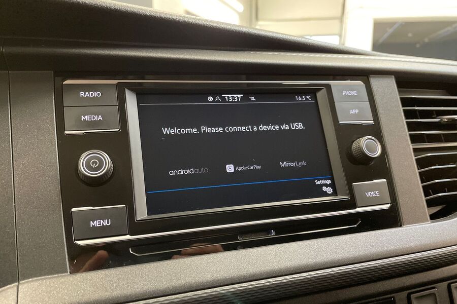 Volkswagen Caravelle vaihtoauto