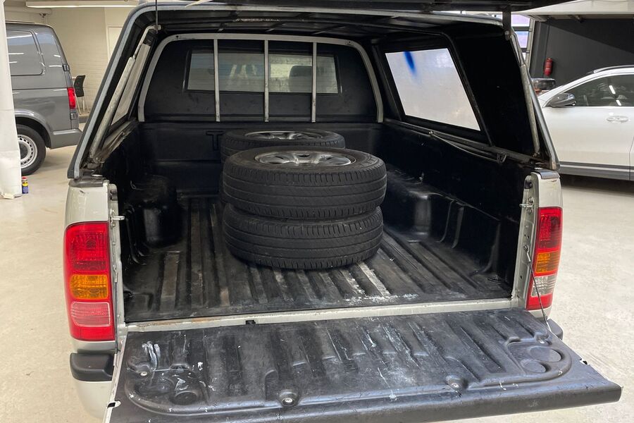 Toyota Hilux vaihtoauto