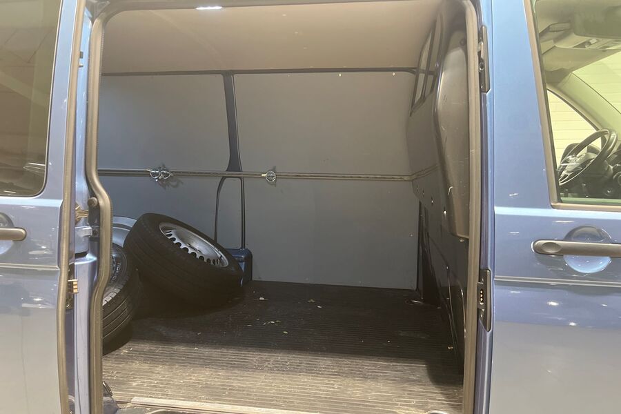 Volkswagen Transporter vaihtoauto