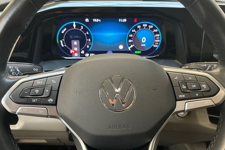 Volkswagen Multivan vaihtoauto