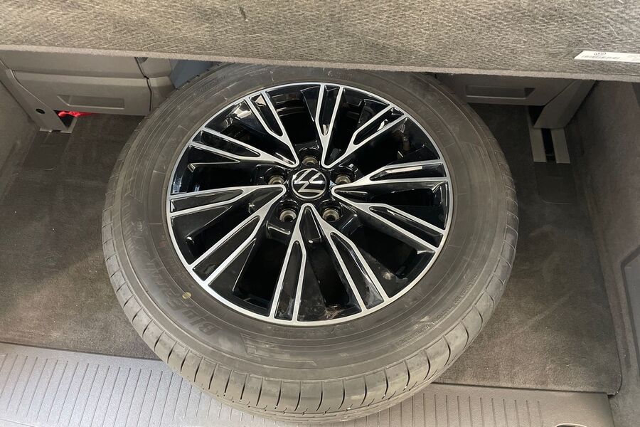 Volkswagen Multivan vaihtoauto