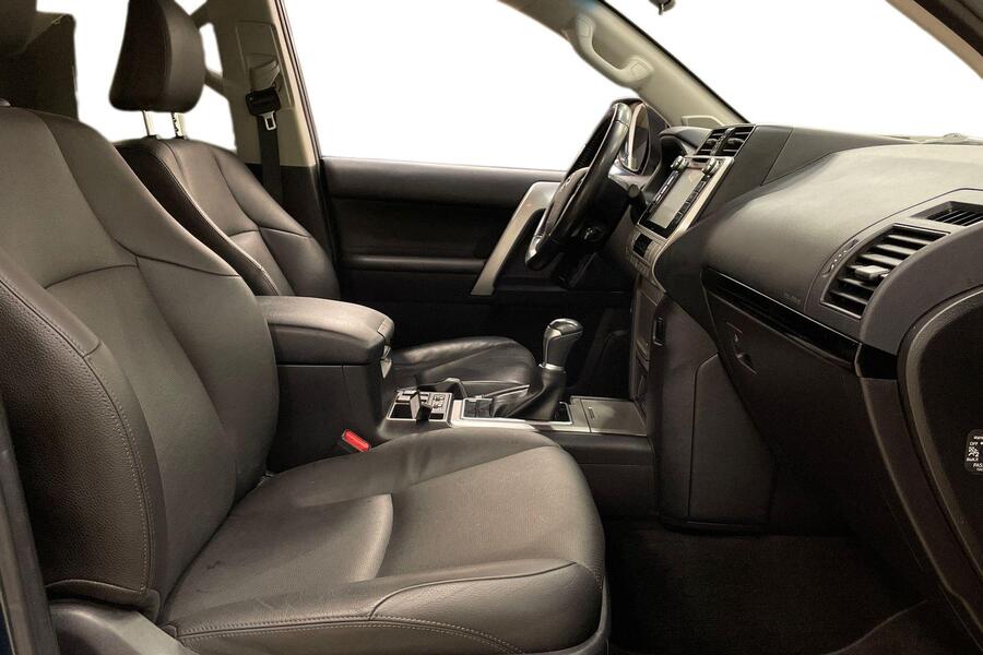 Toyota Land Cruiser vaihtoauto